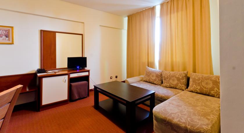 Enter keywords to search engine promotion